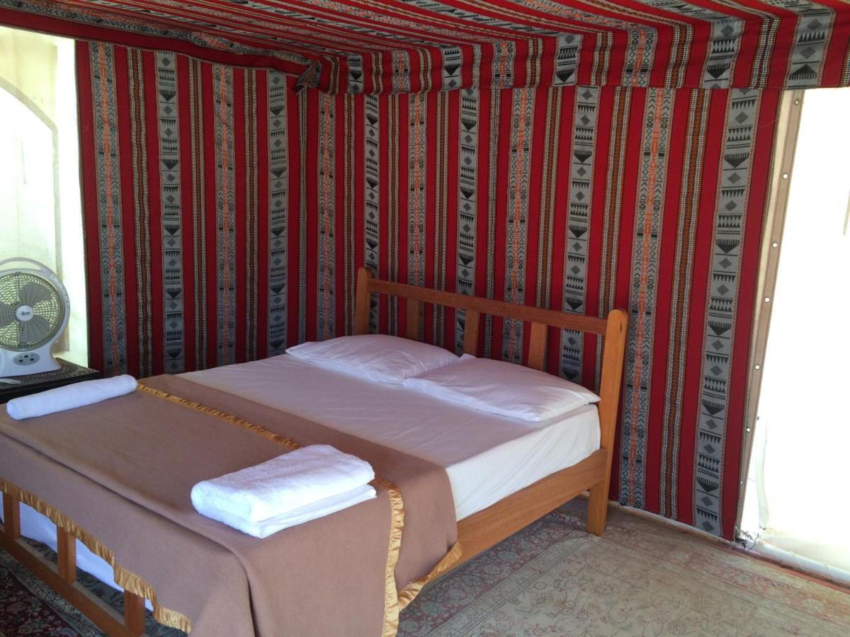 Bedouin Oasis Desert Camp- Khaimah Campeggio
